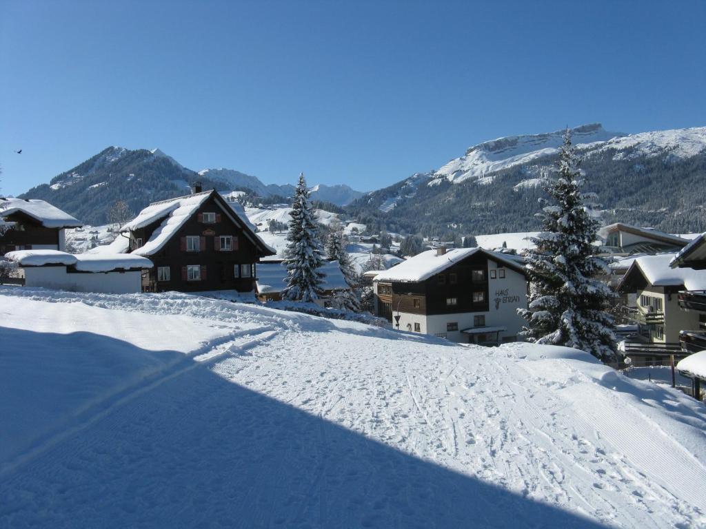 Hotel Riezler Hof Riezlern Exterior photo